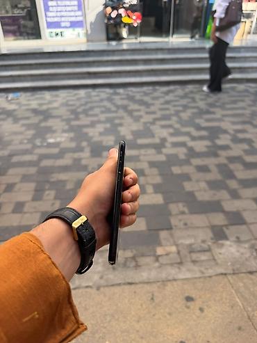 Apple iPhone: IPhone 7, 128 GB, Qara, Barmaq izi — 3