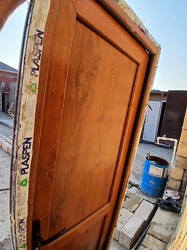 plastik kombi şkafı: Salam 3 eded qapi razmerleri 2.20×80
80×205
karcvi 80×205 — 3