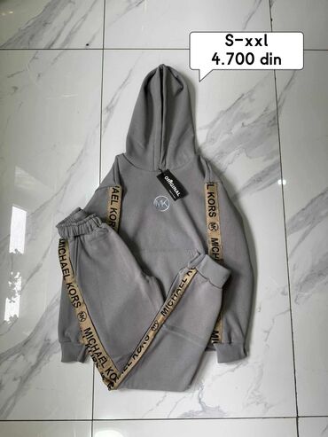 Gornji i donji deo: Ženske Futrovane trenerke 
S-xxl
4.700 din na lalafo.rs — 5 Gornji i donji deo: Ženske Futrovane trenerke 
S-xxl
4.700 din — 5