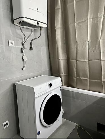 Батирлерди ижарага берүү: 2 бөлмө, Алтын чарчы Менчик ээси, Жаныбарлары жок, 6 айдан баштап, 1 жылдан баштап, Толугу менен эмереги бар — 10