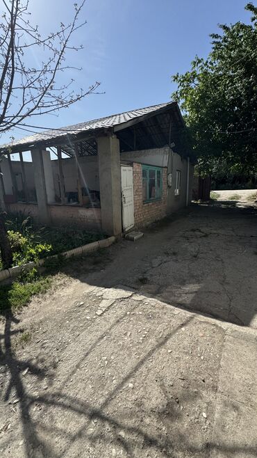 продаю дом район турбаза: 32 кв. м, 2 бөлмө