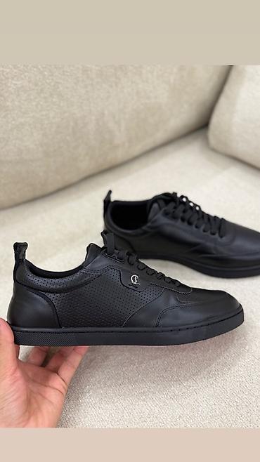 Мужские кроссовки, 41, 41.5, Christian Louboutin, Новый, цвет - Черный, Самовывоз, Бесплатная доставка at lalafo.kg Мужские кроссовки, 41, 41.5, Christian Louboutin, Новый, цвет - Черный, Самовывоз, Бесплатная доставка