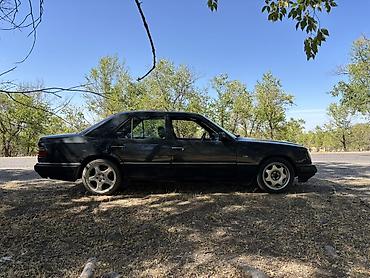 капот w 124: Mercedes-Benz E-Class: 1994 г., 3.2 л, Автомат, Газ, Седан — 7