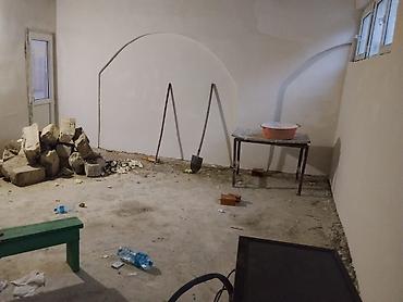 Kommersiya daşınmaz əmlakı: 165 N-li məktəbin düz yanı üzbəüz 31 kv obyekt. 5 gün ərzində tam — 1