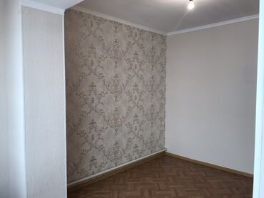 2х комнатная квартира в бишкеке в Кыргызстан | Долгосрочная аренда квартир: 2 комнаты, 35 м², Малосемейка, 2 этаж, Свежий ремонт, Автономное отопление