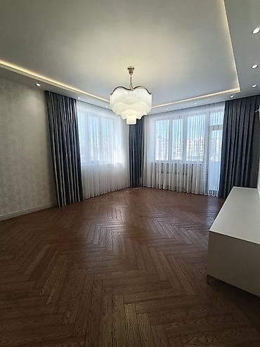 Mənzillərin satışı: 3 otaqlı, Yeni tikili, m. 8 Noyabr, 89 kv. m — 6