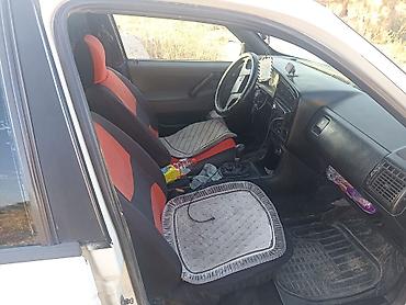 Volkswagen: Volkswagen Passat: 1989 г., 1.8 л, Механика, Бензин, Седан — 4