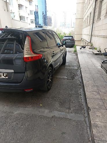 renault scenic 2007: Renault Grand Scenic: 1.5 l | 2009 il 320000 km Van/Minivan — 4