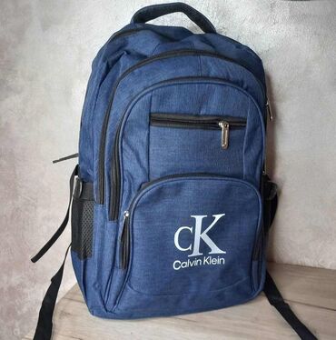 Torbe: Podeljeni unutrašnji deo + srednji i dva mala dela, skladište za piće — 27