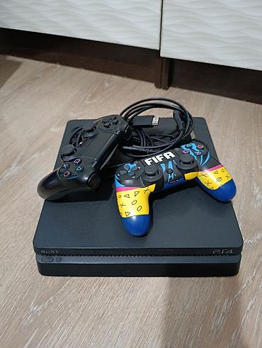 Прошитая playstation 4 slim на 500гб в комплекте 2 джойстика,все at lalafo.kg Прошитая playstation 4 slim на 500гб в комплекте 2 джойстика,все