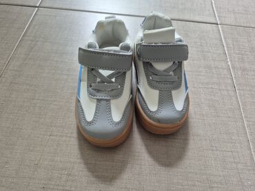 Patike: Dečije patike za prve korake - Veličina: 22 (otisak “22” vidljiv na — 6