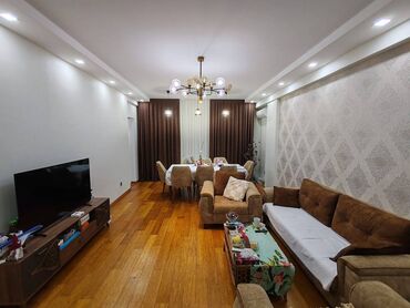 Uzunmüddətli kirayə mənzillər: 3 otaqlı, Yeni tikili, m. Neftçilər, 147 kv. m