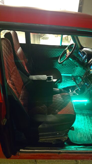 VAZ (LADA): VAZ 2106, klassik sedan Xüsusiyyətlər: - Kuzov: 4 qapılı sedan — 6