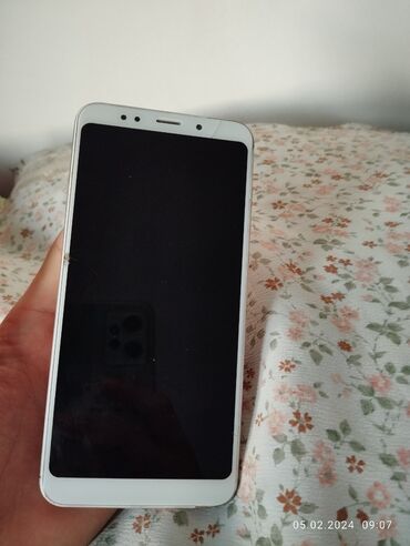 телефоны за 5000сом: Xiaomi, Mi5, Б/у, 32 ГБ, цвет - Серый, 2 SIM