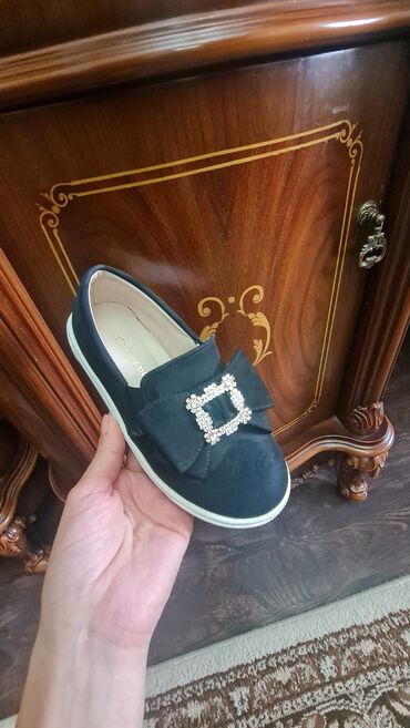 Детская обувь: Продаю обувь для девочки. Обувь новая или в идеальном состоянии ( 1-2 — 7