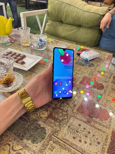 Samsung: Samsung Galaxy A41, 64 GB, rəng - Ağ, Zəmanət, Sensor, Barmaq izi