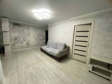 кв час ночь: 1 бөлмө, Кыймылсыз мүлк агенттиги, Чогуу жашоосу жок, Толугу менен эмереги бар