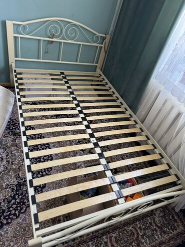купить кровать полуторку с матрасом: Полутораспальная кровать, Б/у, С матрасом, длина - 200 см