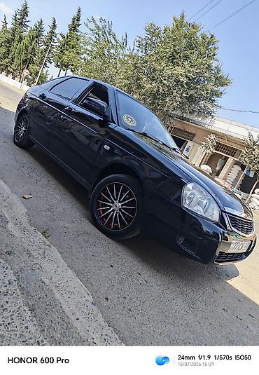 masın satışı: Avtomobil: Qara rəngli sedan (AZ nömrə nişanı 77 CM 391) — 1
