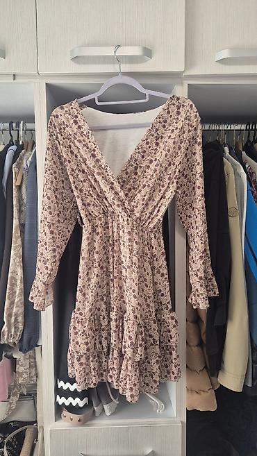 Ostala ženska odeća: Lot ženske garderobe – 4 komada 1) Crni džemper sa dodatkom bele — 11