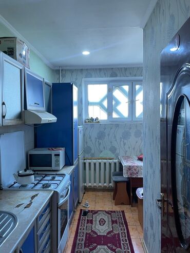 квартиры в городе: 3 комнаты, 72 м², 106 серия улучшенная, 7 этаж, Евроремонт