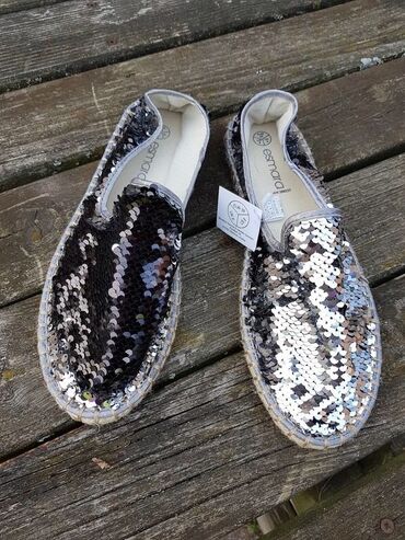 обувь для садика: Красивые эспадрильи с паедками.Производство Германия 🇩🇪