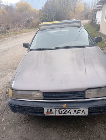 Audi: Audi 80: 1990 г., 1.8 л, Механика, Бензин, Седан