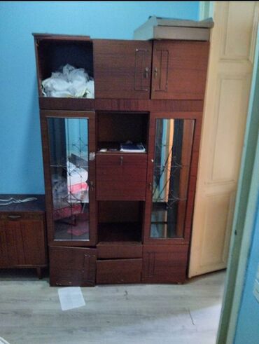 işlenmiş mebeler: PULSUZ VERILIR Mebel ve 3 divan Iwlenmiw mebeller Pulsuz verilir