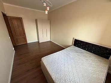 Долгосрочная аренда домов: 300 м², 9 комнат — 6