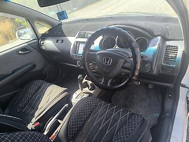 япония машина: Honda Fit: 2003 г., 1.3 л, Вариатор, Бензин, Хэтчбэк — 5