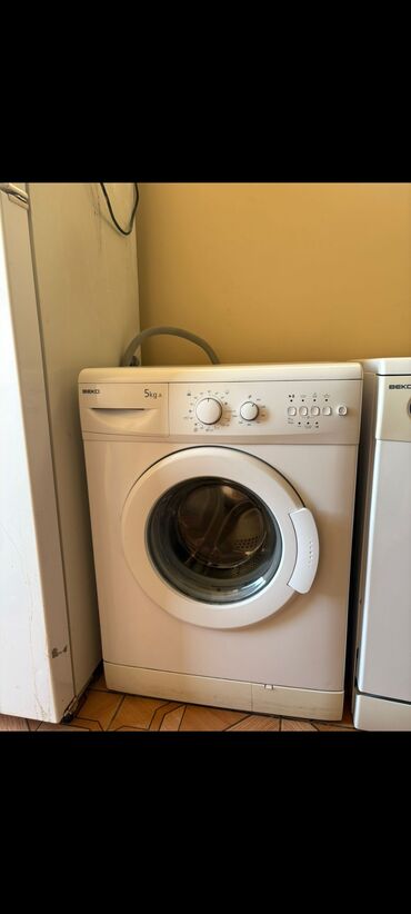 Mikrodalğalı sobalar: Həm qabyuyan həm paltar yuyan hər ikisidə Beko firmasına məxsus
