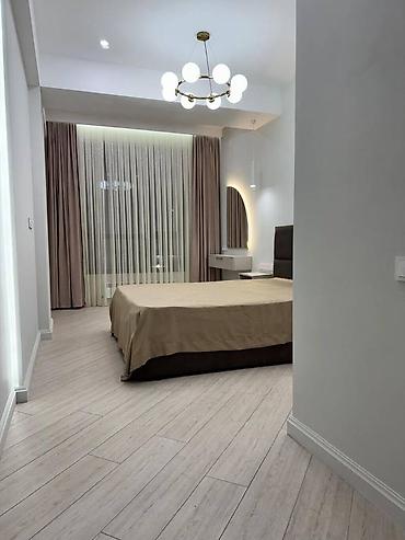 Продажа квартир: 3 комнаты, 82 м², 2 этаж — 1