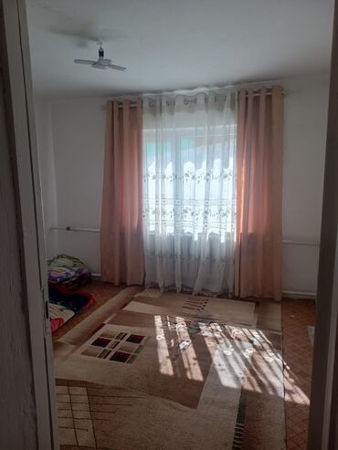 дом или квартиру: 70 м², 3 комнаты, Утепленный, Бронированные двери, Забор, огорожен