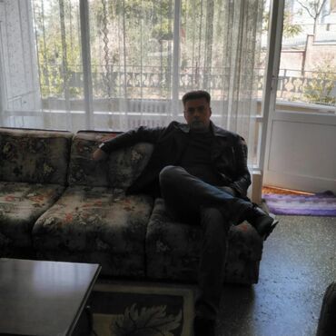 Inzibati heyət: Ofisiant. 6 ildən artıq təcrübə