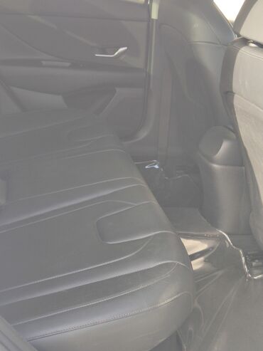 Hyundai: Hyundai Elantra: 1.6 l | 2021 il Sedan — 7