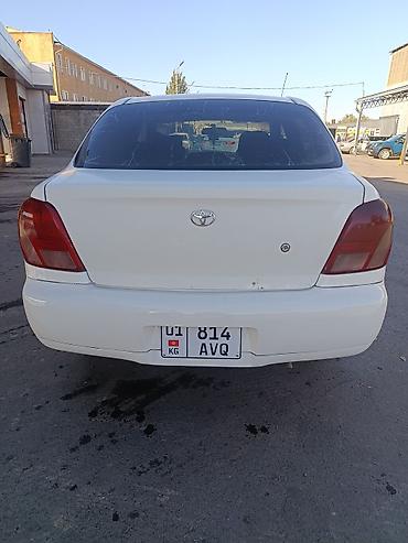 авто химзавод: Toyota Platz: 2001 г., Бензин, Седан — 4