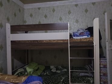 islenmis yataq: Oğlan və qız üçün, İşlənmiş, Çarpayı, Matrassız, Siyirməli, Laminat