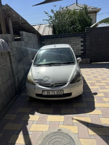 кыргызстандын кайсы областында суу транспорту бар: Honda Fit: 2003 г., 1.3 л, Автомат, Газ, Хетчбек