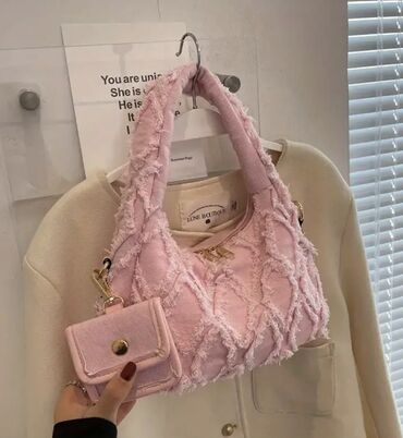 qaqa stil: Çiyin çantası, Yeni