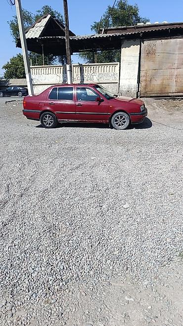 голф 2 капот: Volkswagen Vento: 1992 г., 1.8 л, Механика, Бензин, Седан — 7