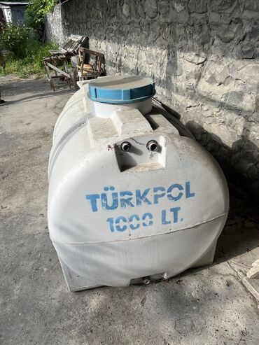 şimşək su çənləri: Bak, Plastik, 1000 l l, İşlənmiş, Ünvandan götürmə, Ödənişli çatdırılma, Rayonlara çatdırılma