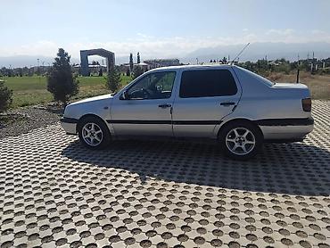 сиденья volkswagen: Volkswagen Vento: 1997 г., Механика, Бензин, Седан — 3