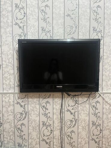 işlenmiş televizor: İşlənmiş Televizor Toshiba 82"