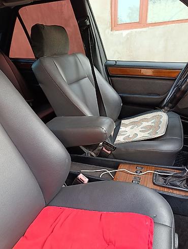 рекстан пикап: Mercedes-Benz W124: 1993 г., 2.2 л, Механика, Бензин, Седан — 8