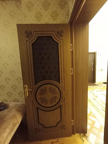 Qapılar və aksessuarlar: Dekorativ dizaynlı otaq qapıları - Material: ağac teksturasına malik — 2