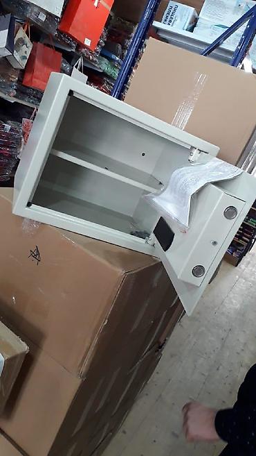 boş kasa: Seyf satilir olculeri30x30x38 sm qiymet 200 azn iki polkalidir yenidir — 3
