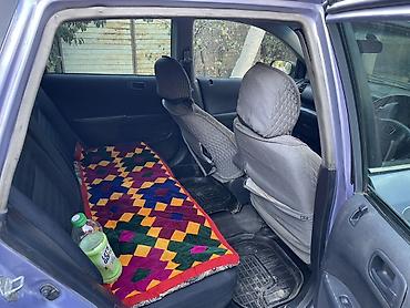 Унаа сатуу: Honda Civic: 2001 г., 1.5 л, Вариатор, Бензин, Хетчбек — 6