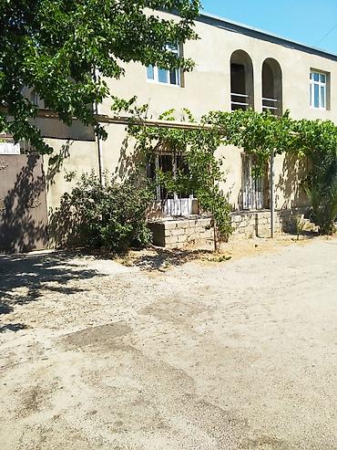 Həyət evləri və villaların satışı: Qaraçuxur qəs. 11 otaq, 440 kv. m, Kredit yoxdur, Orta təmir — 2