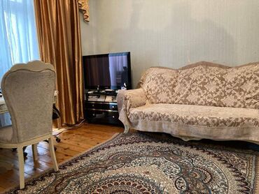 Uzunmüddətli kirayə mənzillər: Nefçilər İcra hakimiyyəti, 220 saylı məktəb yaxınlığında 2 otaq tam — 2