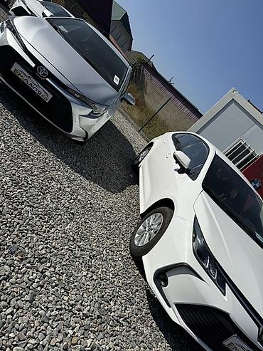 Toyota Corolla: 2022 г., 1.8 л, Автомат, Бензин, Седан — 2